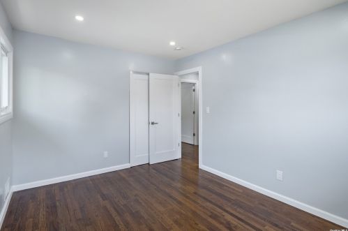 2512 April Ln, North Bellmore NY  11710-5113 exterior