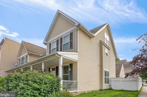 1701 4th St, Harrisburg, PA 17102-1668