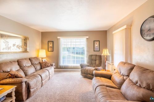 2532 4th Ave, Hibbing MN  55746-2249 exterior