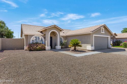 861 Cindy St, Chandler, AZ 85225-9419