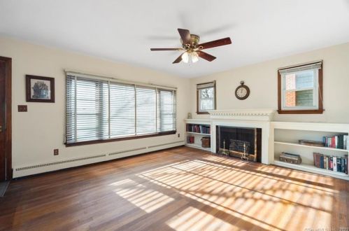 53 Cedar Grove Ave, United States Coast Guard Ac CT  06320-3732 exterior