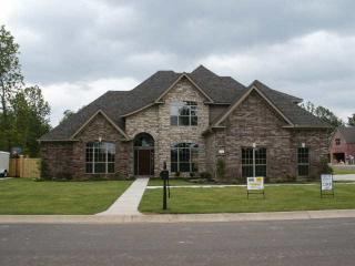 112 Corondelet Ln, North Little Rock, AR 72113-7305