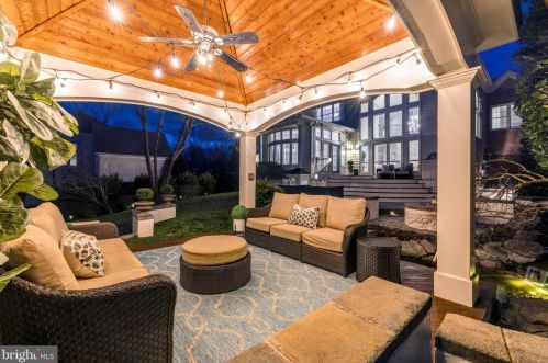 18506 Pelicans Nest Way, Leesburg VA  20176-3963 exterior