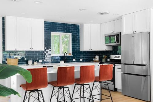 2300 Fair Oaks Dr, Austin TX 78745-2754 exterior