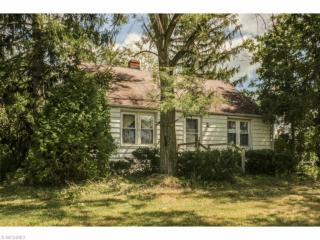 1769 130th St, Hinckley, OH 44233-9586