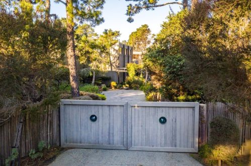 3158 Don Ln, Pebble Beach, CA 93953-3402