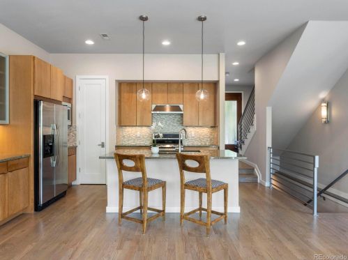 4530 Dartmouth Ave, Denver CO 80222-6861 exterior