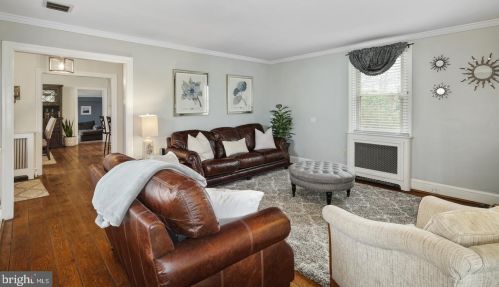 8322 Cedar Rd, Melrose Park PA  19027-2141 exterior