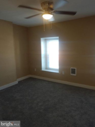 804 Chelten Ave, Philadelphia PA 19138-1712 exterior