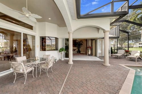 8783 Muirfield Dr, Naples FL 34109-4352 exterior