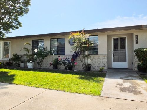 1661 Interlachen Rd, Seal Beach, CA 90740-4281