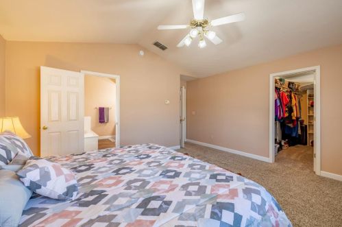 8686 White Peacock Way, Elk Grove CA  95624-3701 exterior