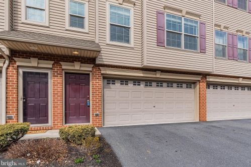 6315 Creekbend Dr, Navy Sup Dpt PA  17050-4001 exterior