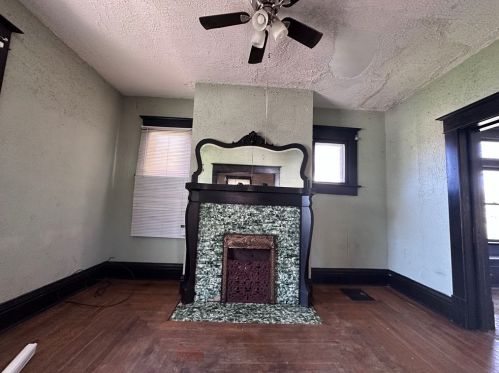 703 Prindle St, Hermitage PA  16146-2756 exterior