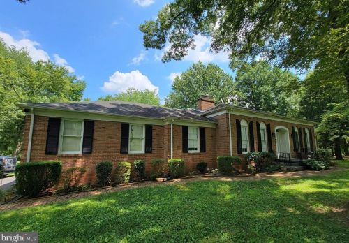 13501 Highland Farms Ct, Nokesville VA  20181-2811 exterior