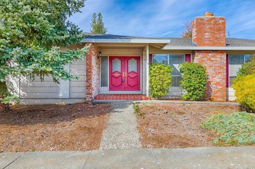 86 Autumn Leaf Dr, Santa Rosa, CA 95409-6243