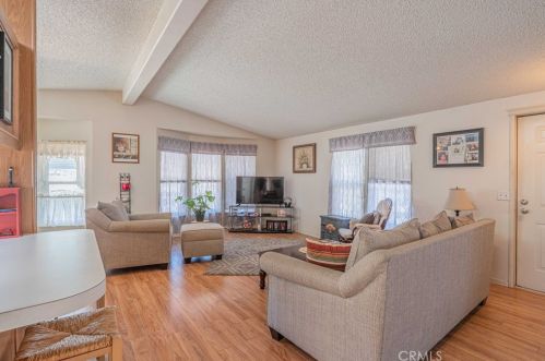32389 Valley View Ave, Lake Elsinore CA  92530-0518 exterior