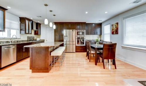 15 5th Ave, Manville NJ  08835-1321 exterior