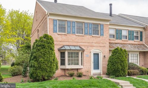 100 Lafayette Ct, Collegeville, PA 19426-2232