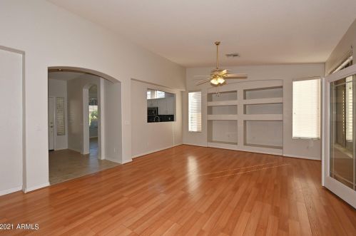 4343 Walnut Rd, Gilbert AZ 85298-8317 exterior