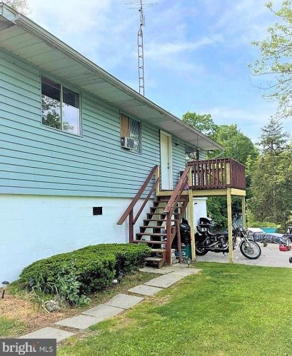 5950 Montgomery Church Rd, Upton, PA 17225-9322