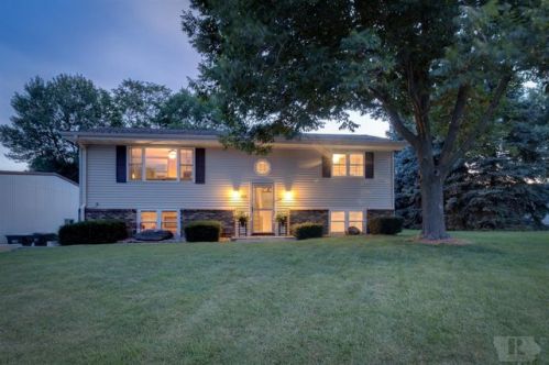 614 Mechanic St, Monroe, IA 50170-1007