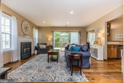 464 Sterling Ct, Southampton PA  18966-2776 exterior