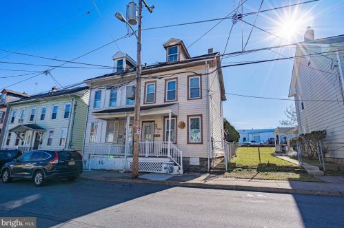 714 Wilkes Barre St, Easton, PA 18042-6343