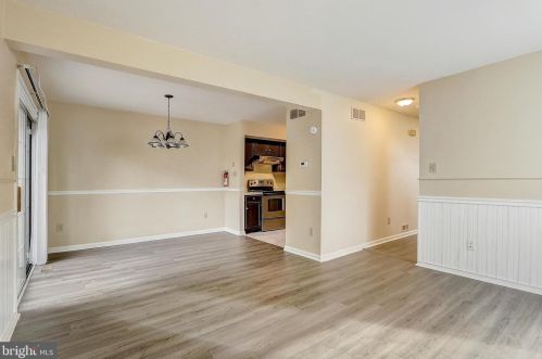 53 Vlg Dr, Collegeville PA  19473-2314 exterior