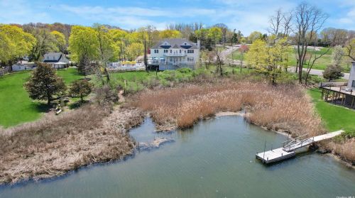 3485 Main Bayview Rd, Southold NY  11971-3439 exterior