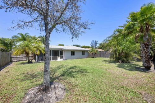 1314 Elmbank Way, West Palm Beach FL  33411-4001 exterior