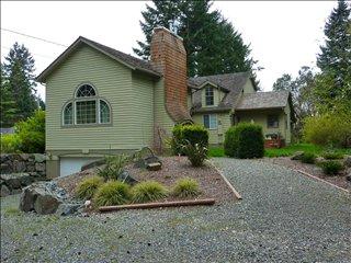 18 Shore Ave, Lakewood, WA 98498-5830