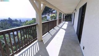 120 Maxwelton Rd, Oakland, CA 94618-2644