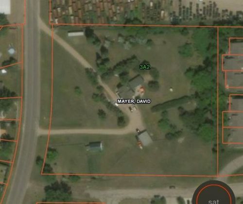 1425 18th St, Minot, ND 58701-5694