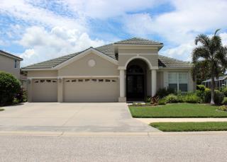 1668 Pinyon Pine Dr, Sarasota, FL 34240-1404