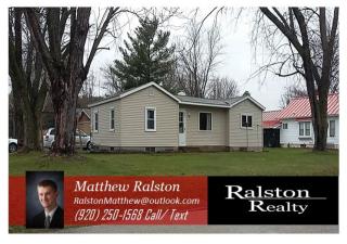 601 3rd St, Weyauwega, WI 54983-9020