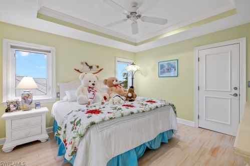 848 Birdie View Pt, Sanibel FL  33957-4629 exterior