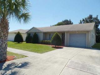 5532 Silent Brook Dr, Orlando, FL 32821-7925