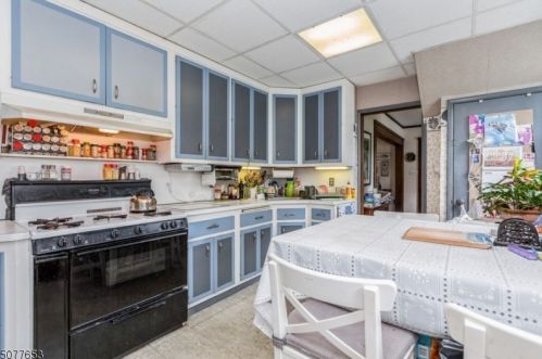 16 Godfrey Rd, Montclair NJ  07043-1310 exterior