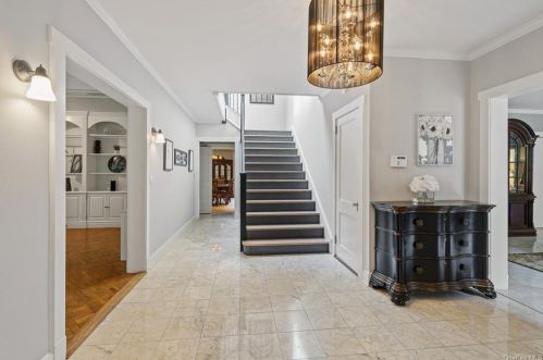 37 Fox Hill Rd, Tuxedo Park NY  10987-4227 exterior