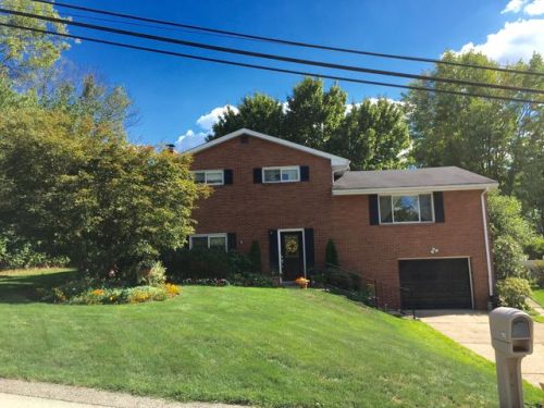 102 Colbaugh Rd, Trafford, PA 15085-1318