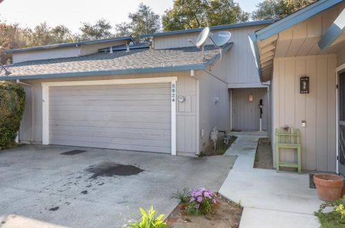 5824 Tudor Way, Loomis, CA 95650-9233