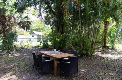 1656 28th Ave, Vero Beach FL  32960-3136 exterior