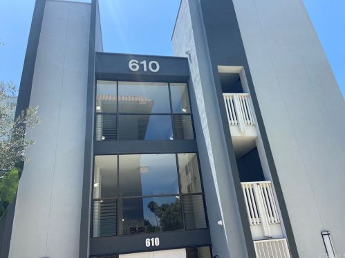 610 The Vlg, Redondo Beach, CA 90277-2746