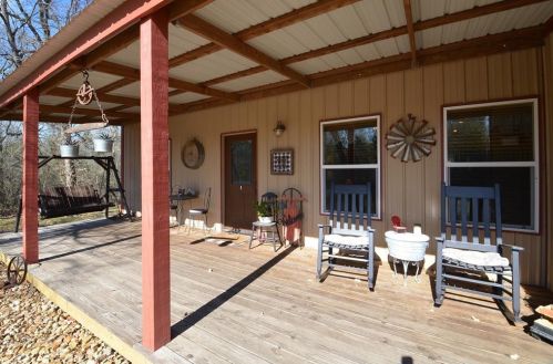 38322 Cork St, Hempstead TX  77445-7408 exterior