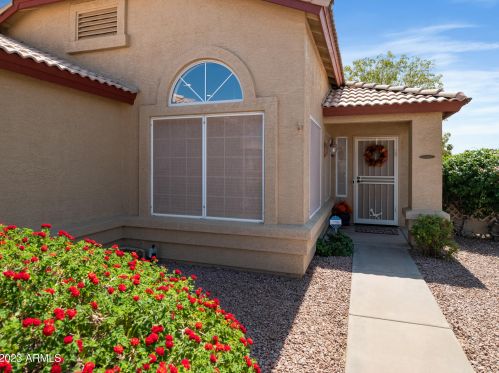 6713 Manning St, Mesa, AZ 85215-1663