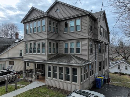 29 Lexington Ave, Waterbury CT  06710-1435 exterior