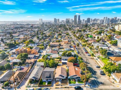 244 27th St, San Diego CA  92102-3118 exterior