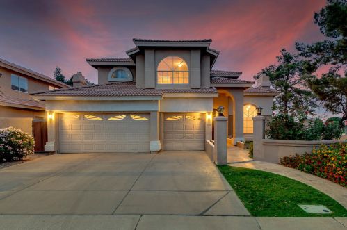 2162 Beachcomber Dr, Gilbert, AZ 85234-2875