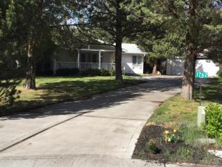 1762 Hiddenwood Pl, Bend, OR 97702-2395